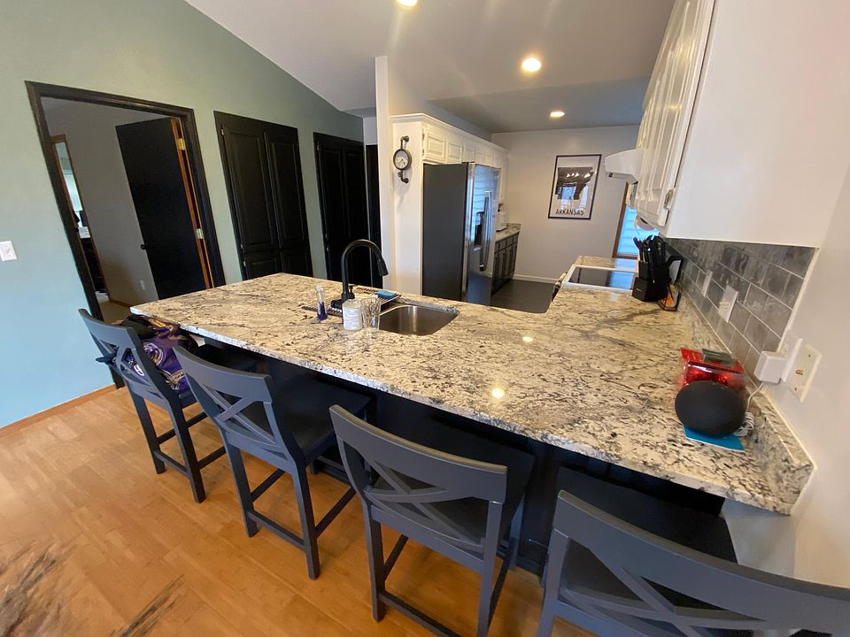 Kitchen Eating Bar