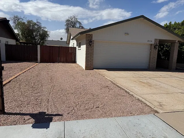 4 bed, 1924 sqft, $2,500 — Photo 2