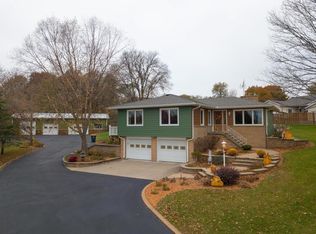 1551 N Dewey Ave, Reedsburg, WI 53959