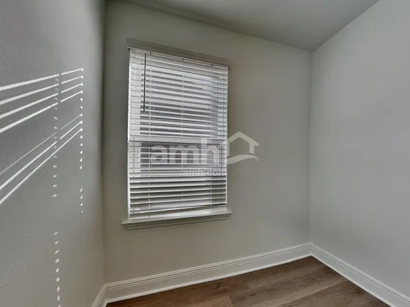 6741 Atlantic Beach Ave, Wesley Chapel, FL 33544