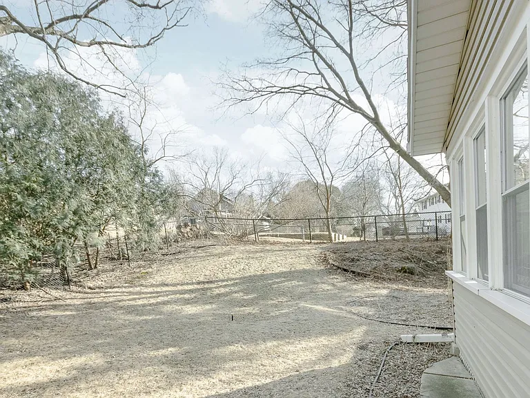 313 Walnut Grove Dr — Photo 42