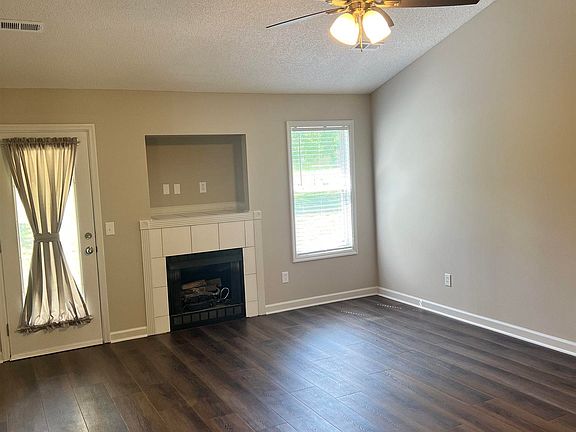4th image of 228 Falcon Ridge Dr