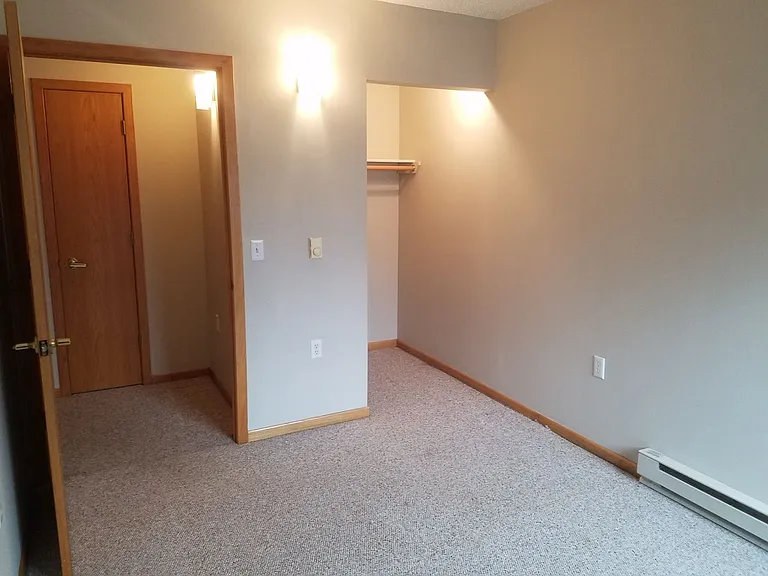 23298 Elm St — Photo 15