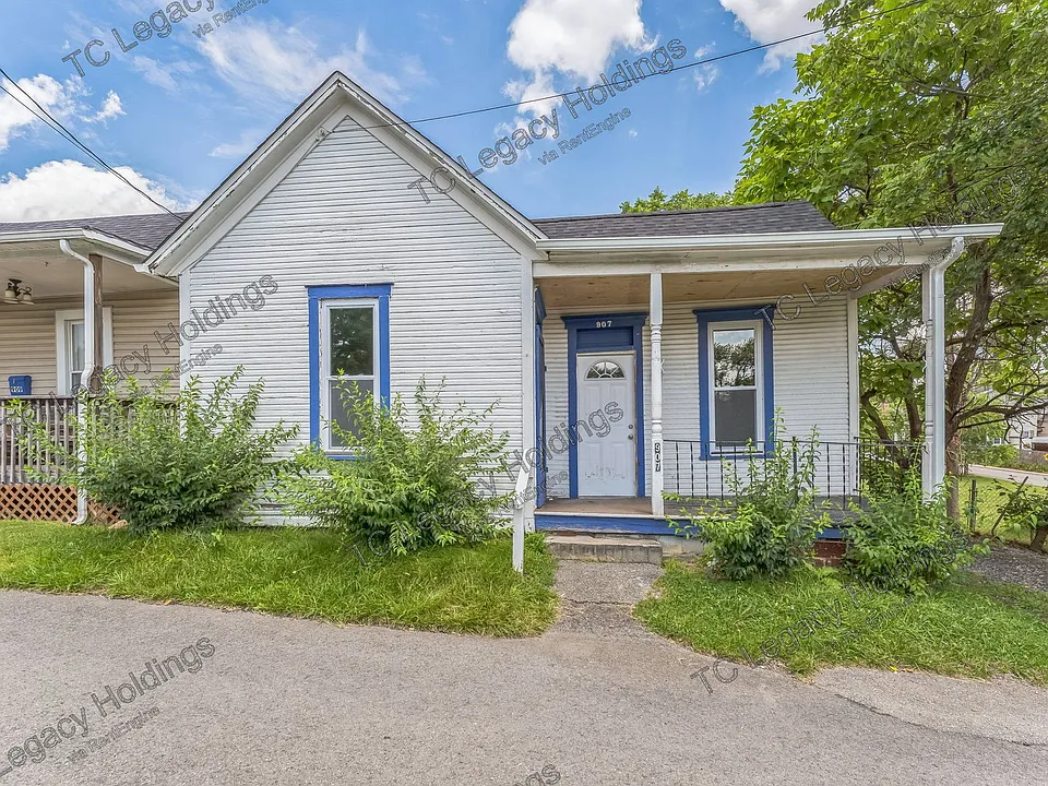 907 Floral Ave