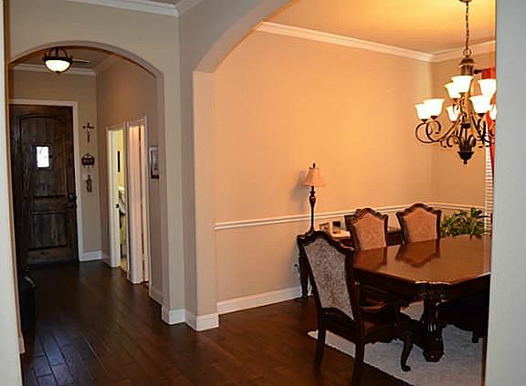 2nd image of 612 Osage Dr