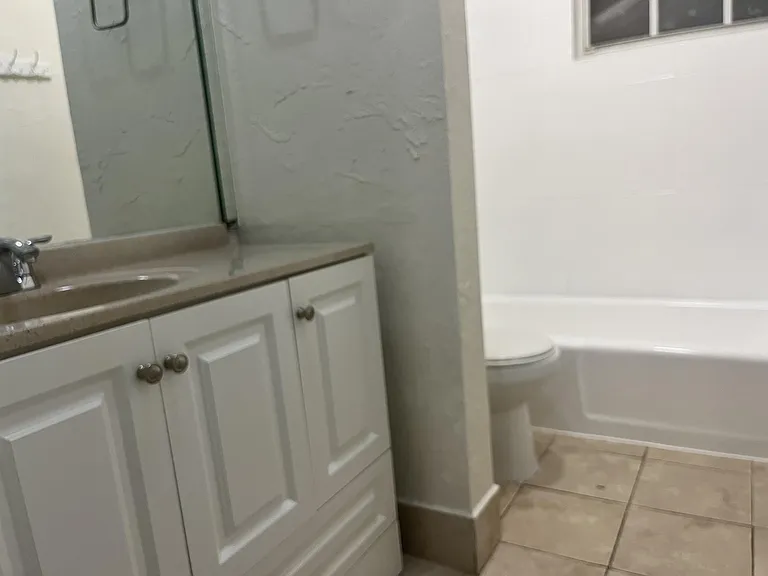 9503 SW 88th Ter — Photo 9