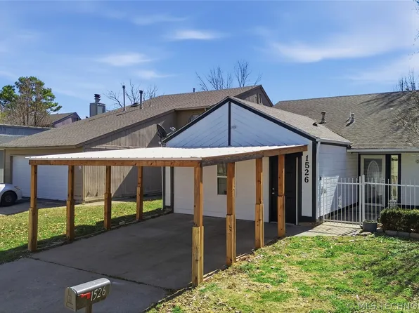 1526 E 67th Ct, Tulsa, OK 74136