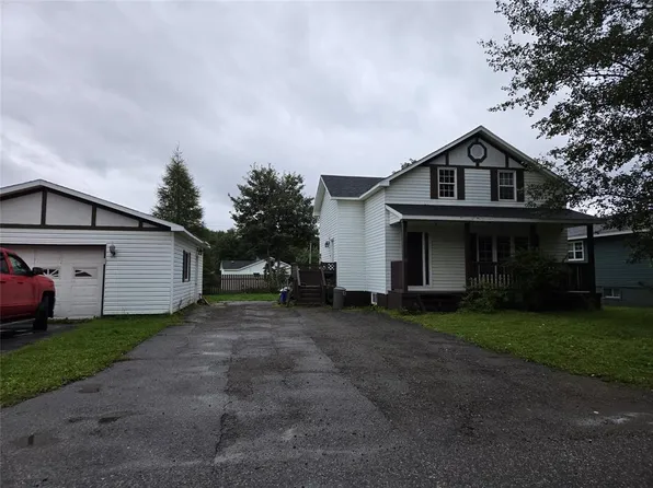 18 Crescent Street, Stephenville, NL A2N1R6