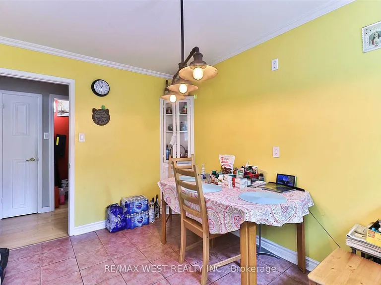 2354 Gareth Rd #MAIN — Photo 11
