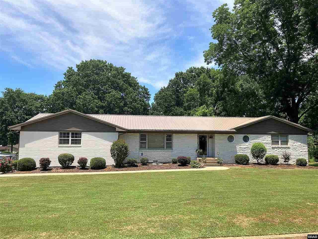 302 E Peach St, Martin, TN 38237 Zillow