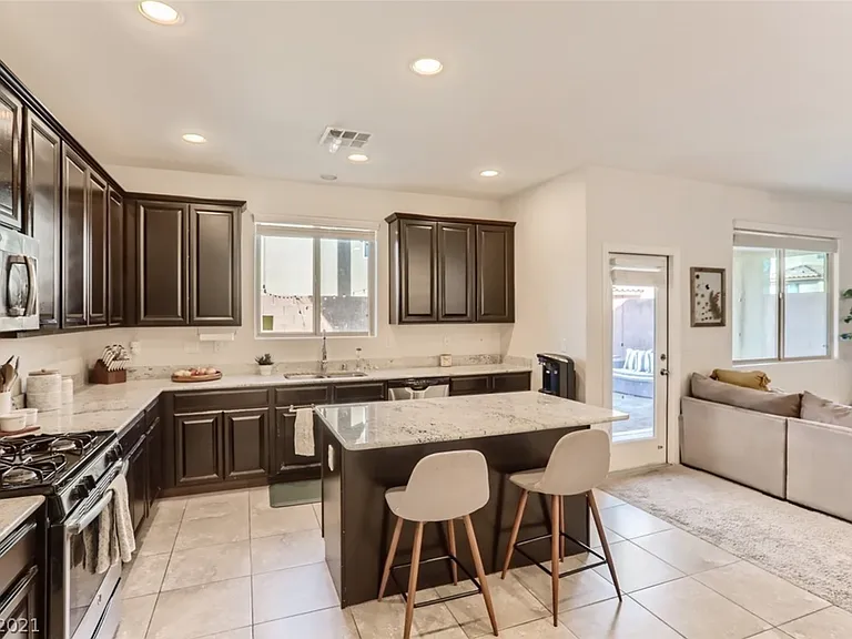 10744 Centerville Bay Ct — Photo 6