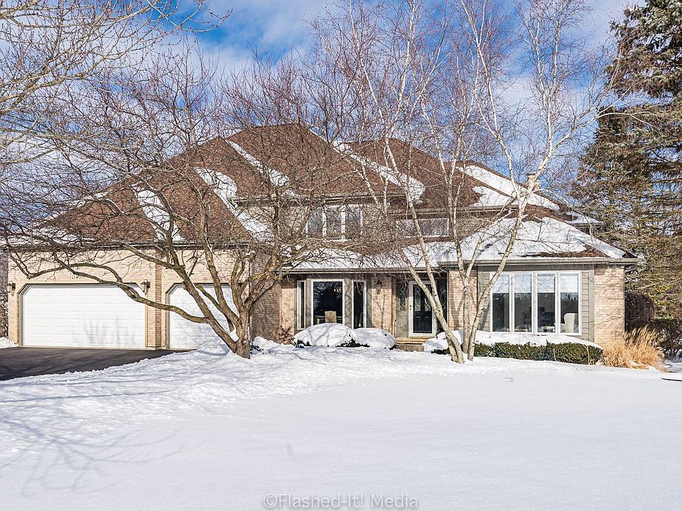 1st image of 41W988 Hunters Hill Dr