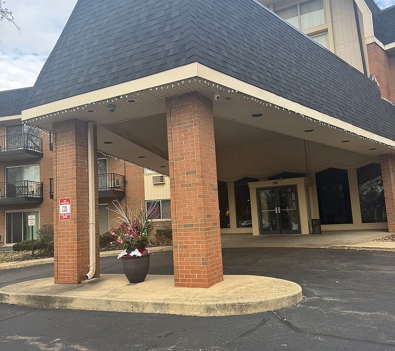 1st image of 1198 Royal Glen Dr APT 102
