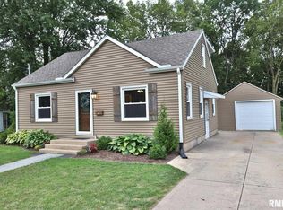 610 Spring St, Washington, IL 61571