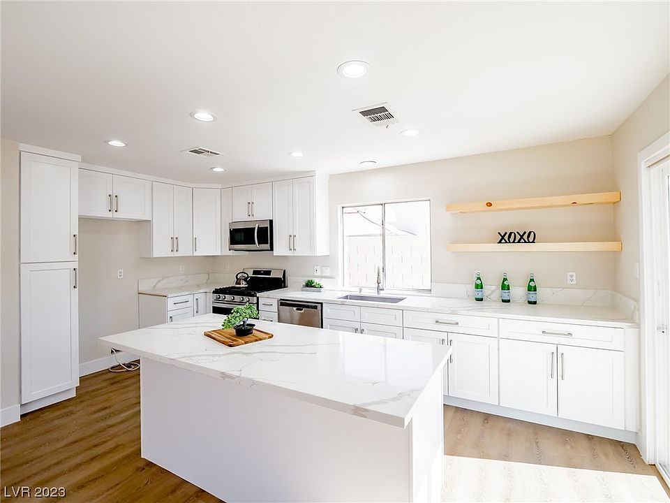 1st image of 7049 Morales Cir