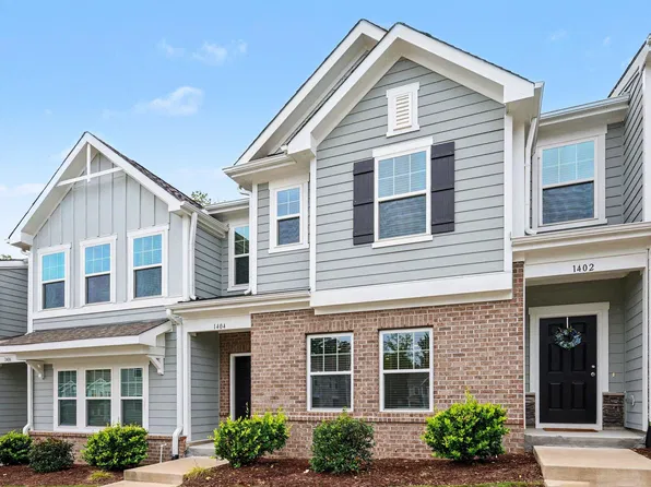 1404 Latham Garden Dr, Wake Forest, NC 27587