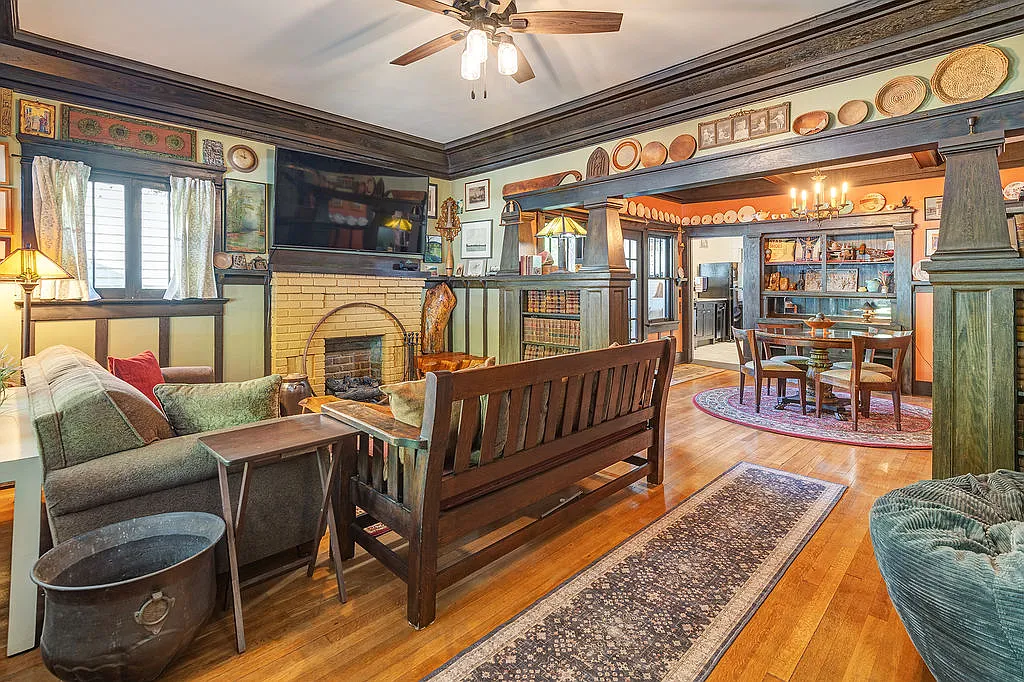 1 bed, 1090 sqft, $2,495 — Photo 3