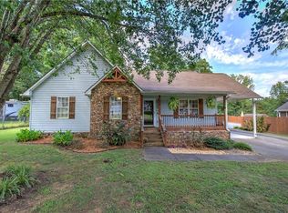 30 Covered Springs Dr NE, Rome, GA 30165