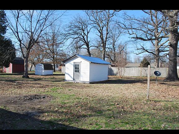 3rd image of 109 Joyce Ave