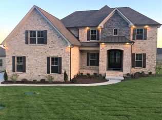 649 Twin View Dr, Murfreesboro, TN 37128