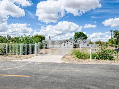 16564 Monreal Rd, Madera, CA, 93636