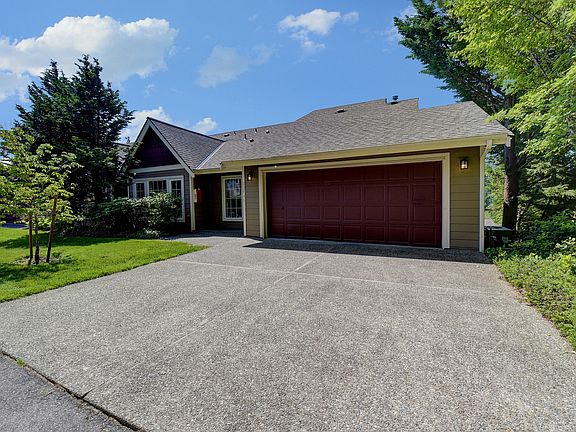 3rd image of 22746 SE 43rd Ct