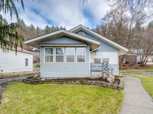 906 N Clay St, Colfax, WA 99111