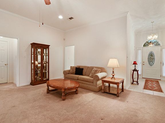 3rd image of 13413 Chandler Ct
