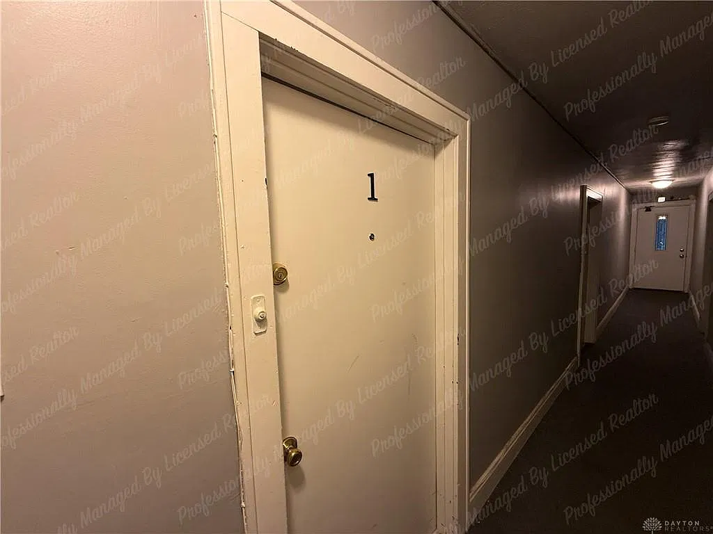 1 bed, 1.0 bath, $795 — Photo 2