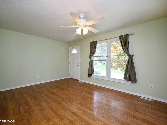 2nd image of 304 N North St