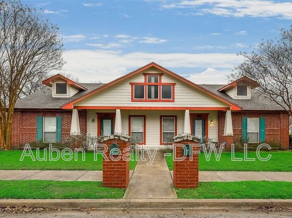 300 E Main St