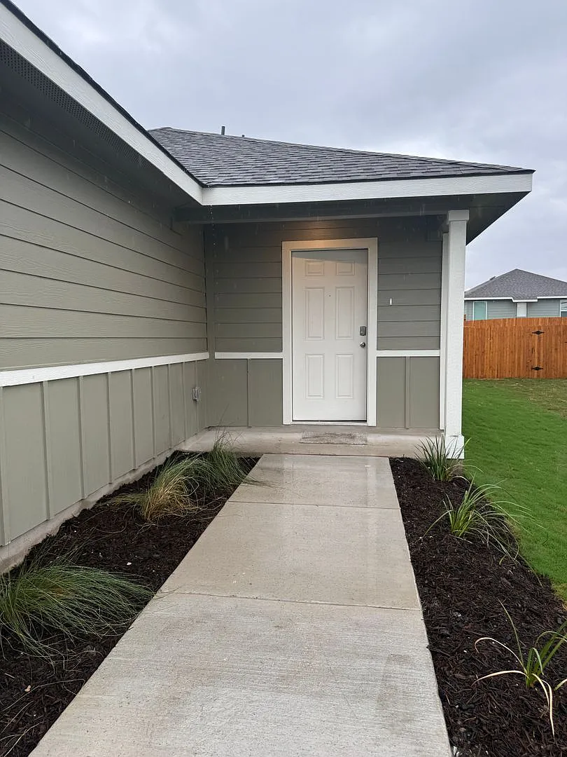 Beautiful New Build In Temple TX — Photo 2