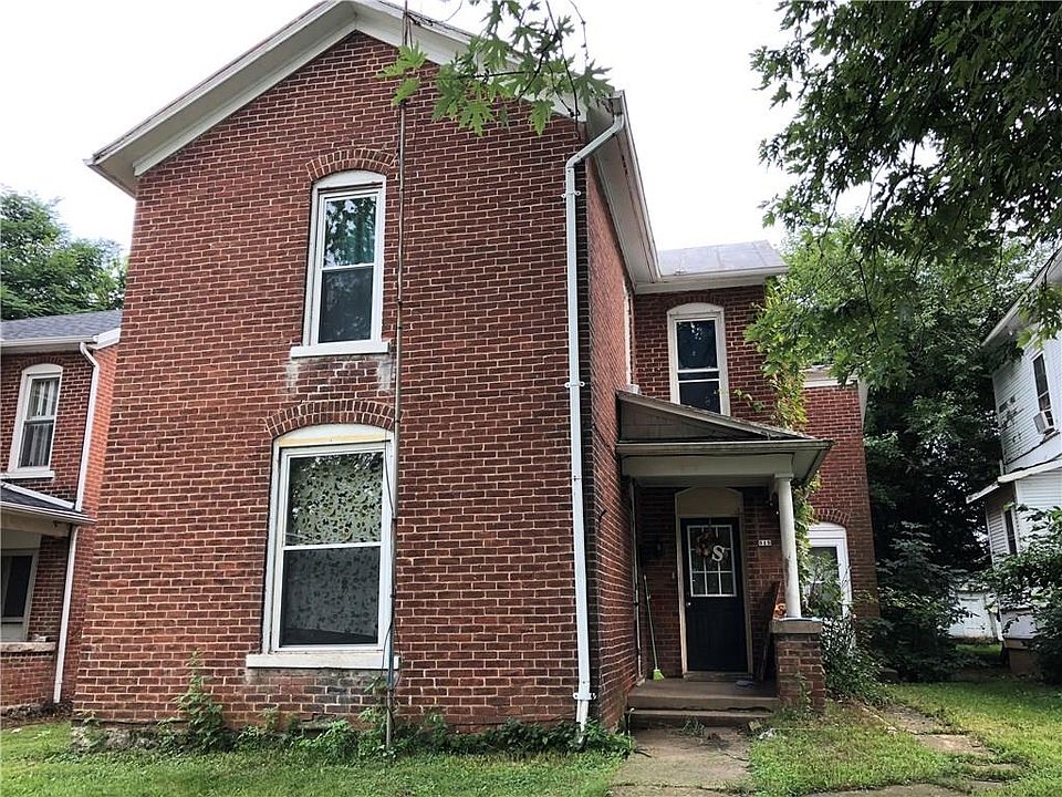 1st image of 515 E 4th St