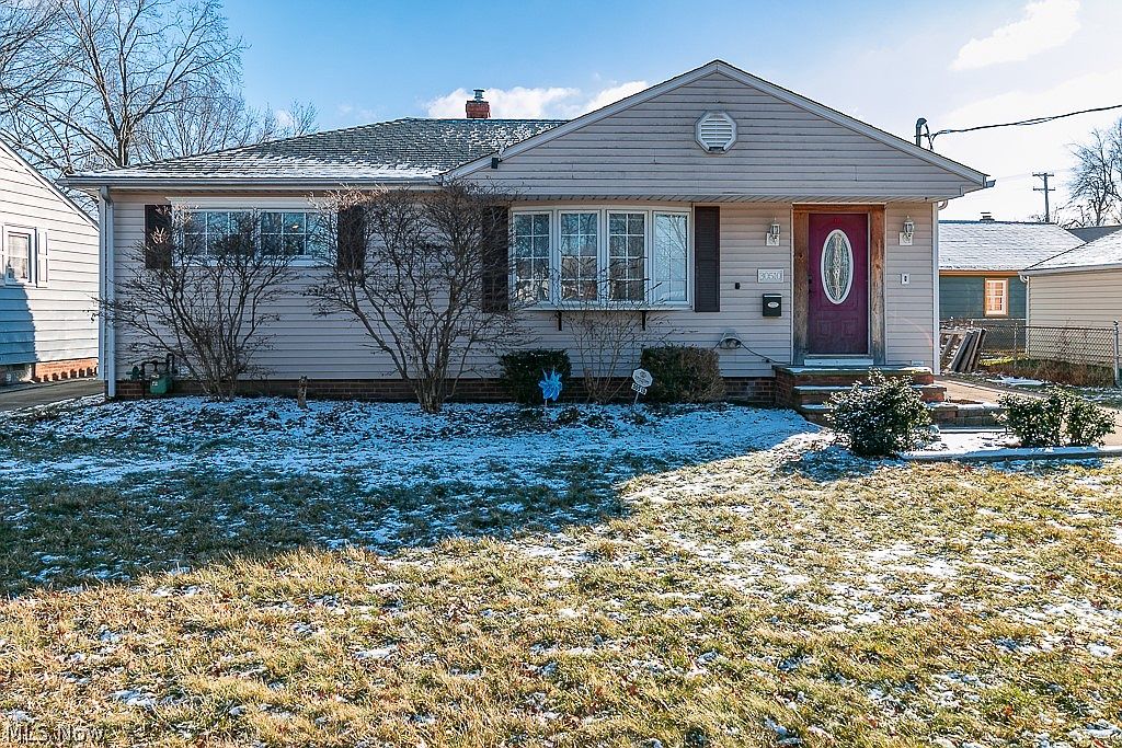 30510 Royalview Dr, Willowick, OH 44095 Zillow
