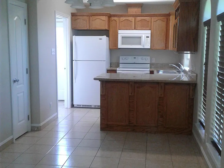 1802 Upland Dr #2 — Photo 20