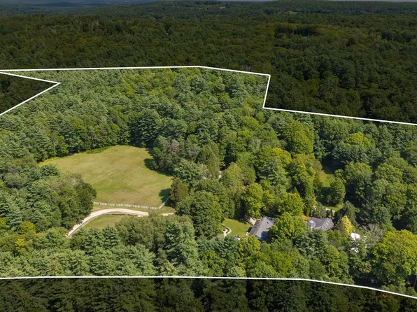87 E Brimfield Holland Rd, Brimfield, MA 01010