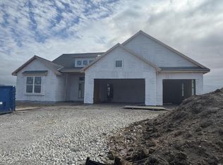 557 Talbot's Woods DRIVE, Dousman, WI
