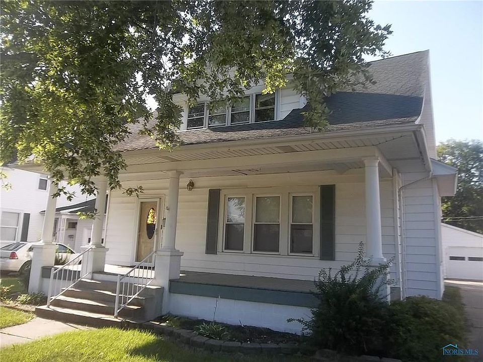 1st image of 410 E Oak St