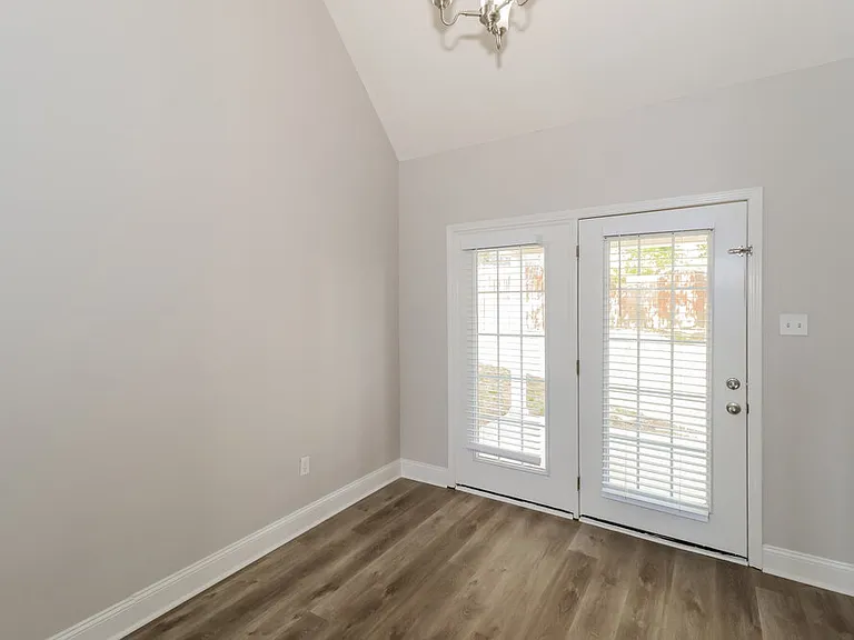25 Penny Ln — Photo 7