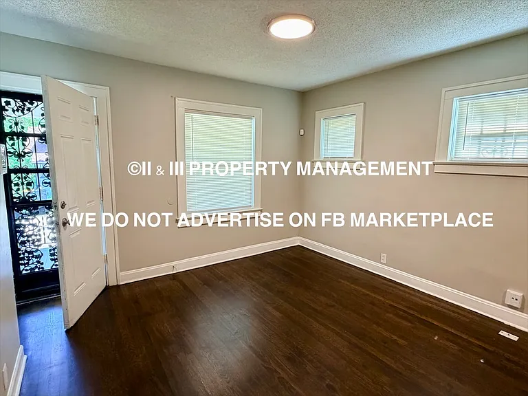 3032 Elmwood Ave — Photo 6
