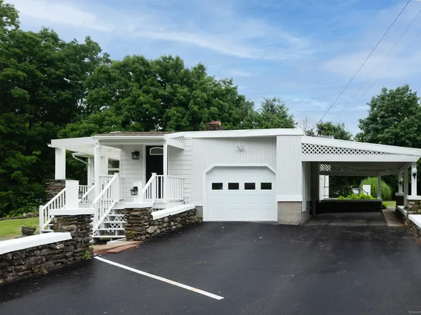 95 Center Street, Wolcott, CT 06716