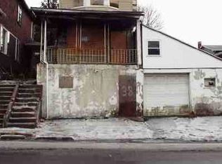 38 W Water St, Coaldale, PA 18218