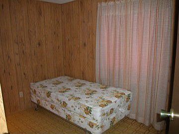 1st image of 940 Linger Dr