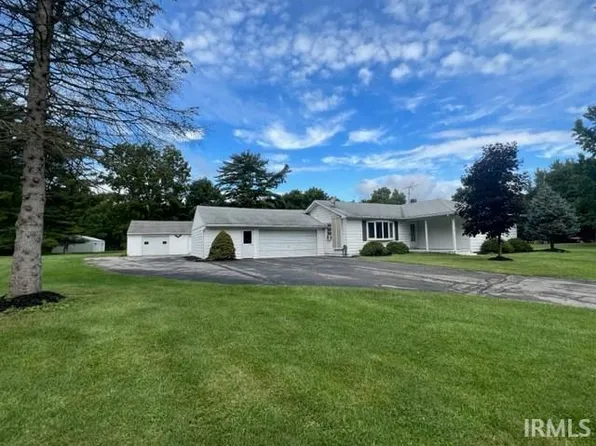 4250 S Whitley Rd, South Whitley, IN 46787