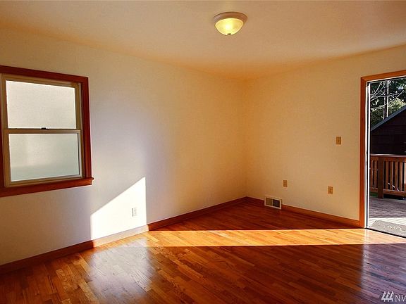 5th image of 4051 Pacific Ave