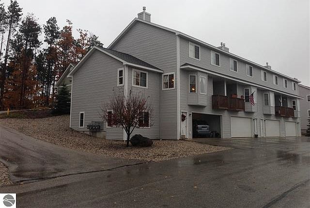 1st image of 4071 Sherwood Forest Dr