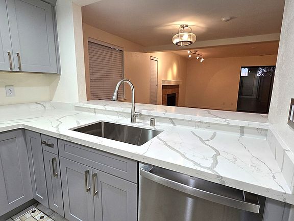 3rd image of 6263 Joaquin Murieta Ave APT A