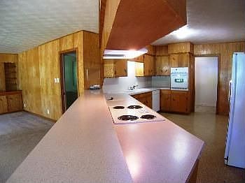 4th image of 516 Navajo St