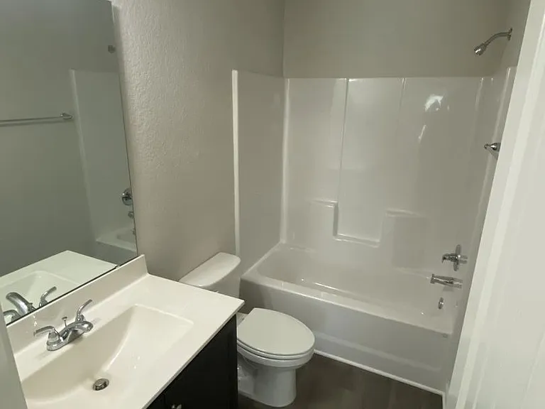 2091 Wiggins Vlg — Photo 10