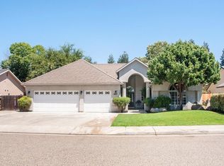 447 Atwood Ave, Exeter, CA 93221